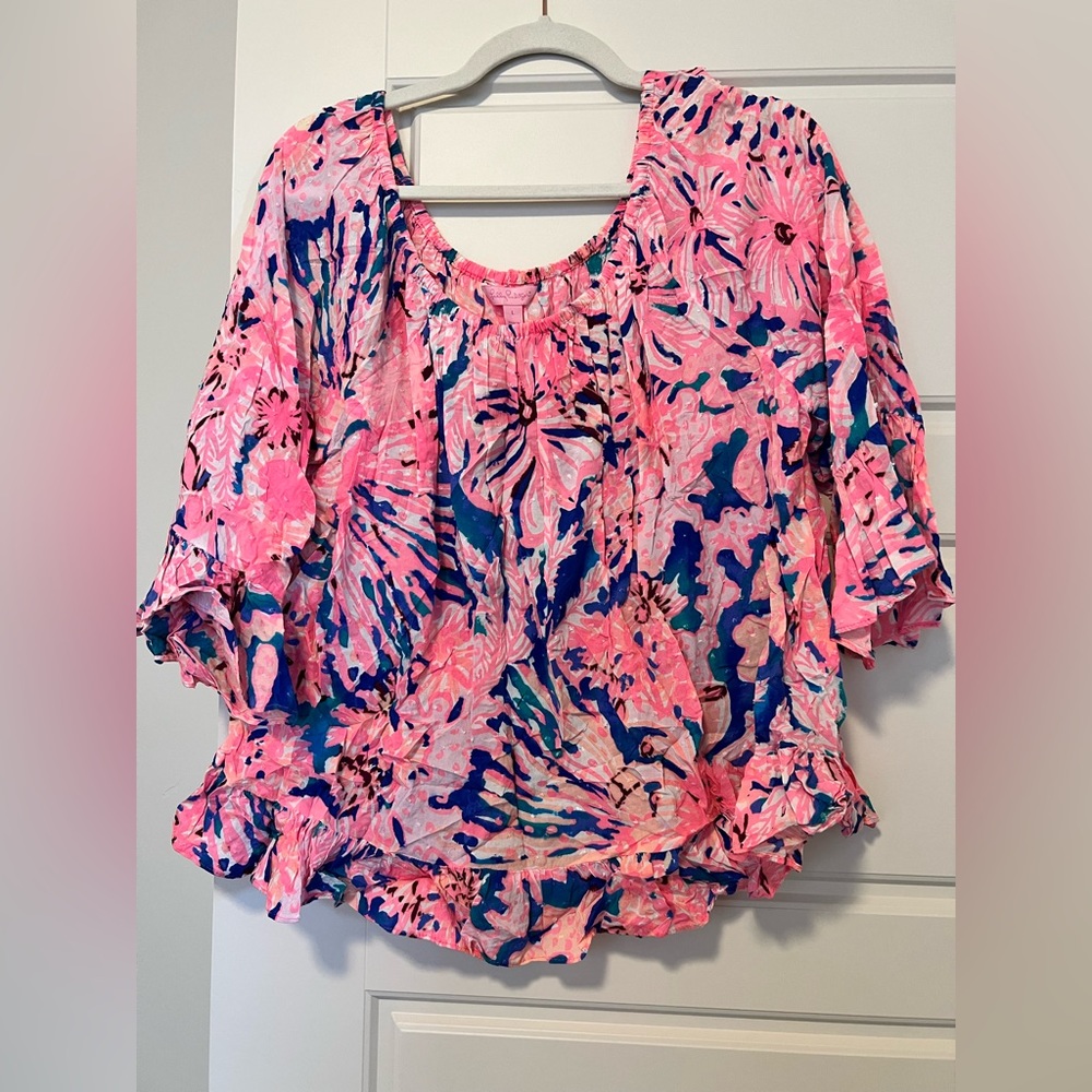 Size large Lilly Pulitzer top